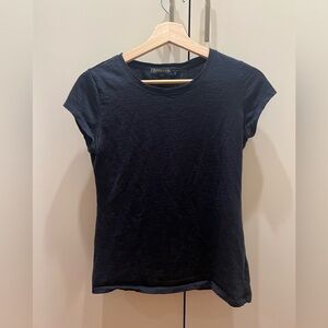 Lightweight Soft Wool Navy T-shirt from Pendleton. Women’s XS.